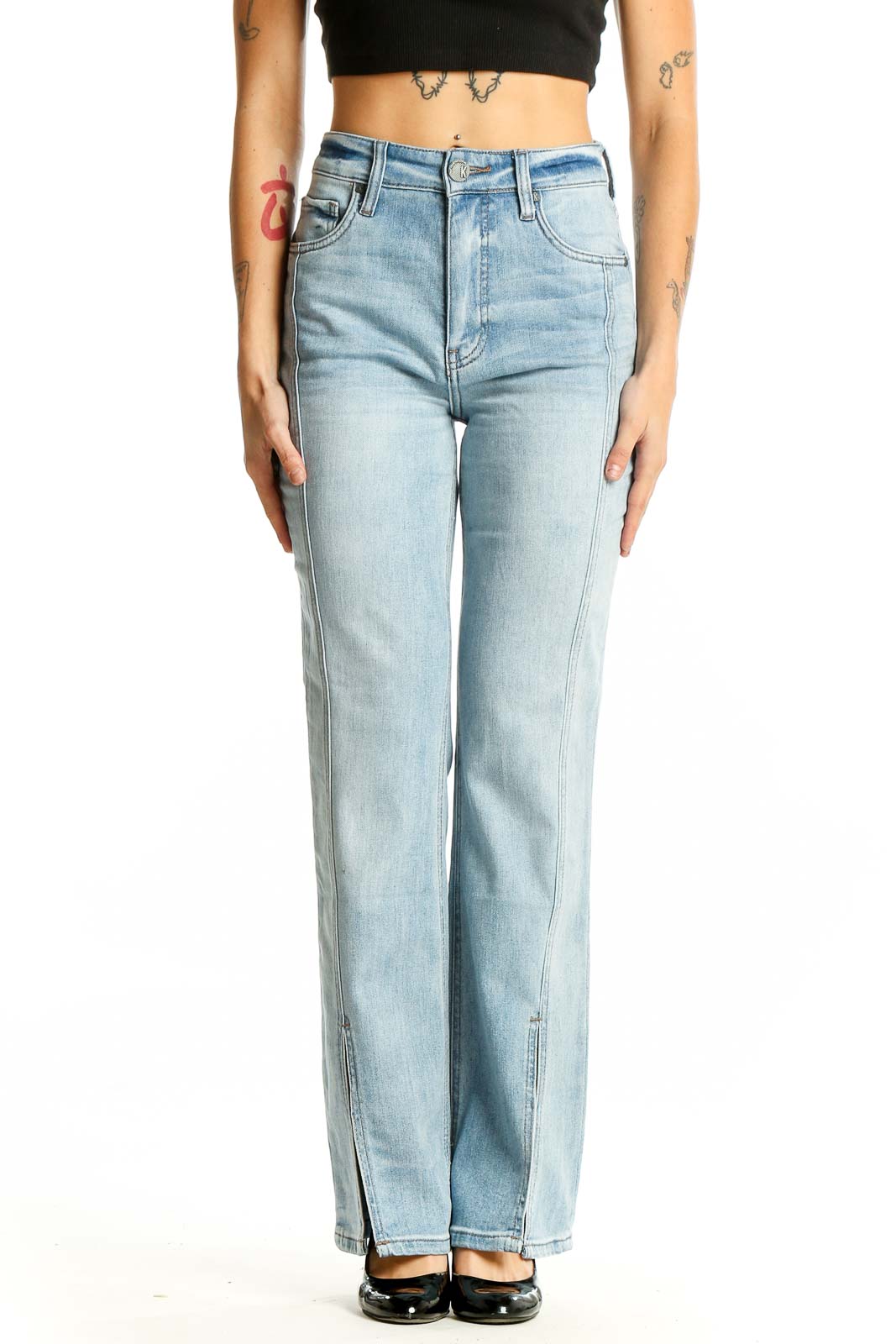 Front view of KUT from the Kloth light blue straight leg jeans with split-hem