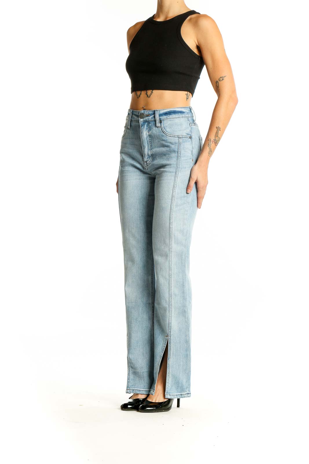 Front view of KUT from the Kloth light blue straight leg jeans with split-hem