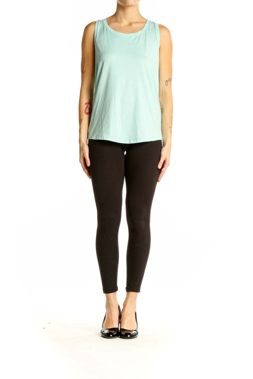 Front view of mint green Yogalicious sleeveless tank top