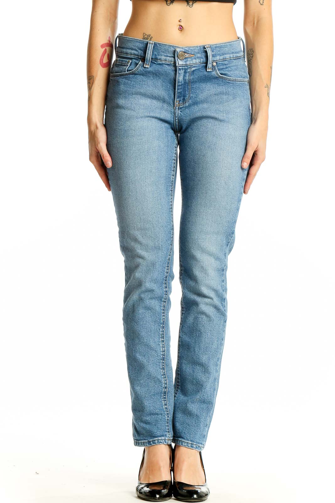 Front view of MOTT & BOW light blue straight leg jeans on model