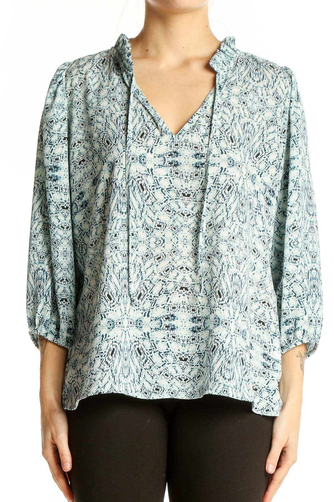 Front view of Veronicam blue floral print peasant blouse with V-neck and tie detail