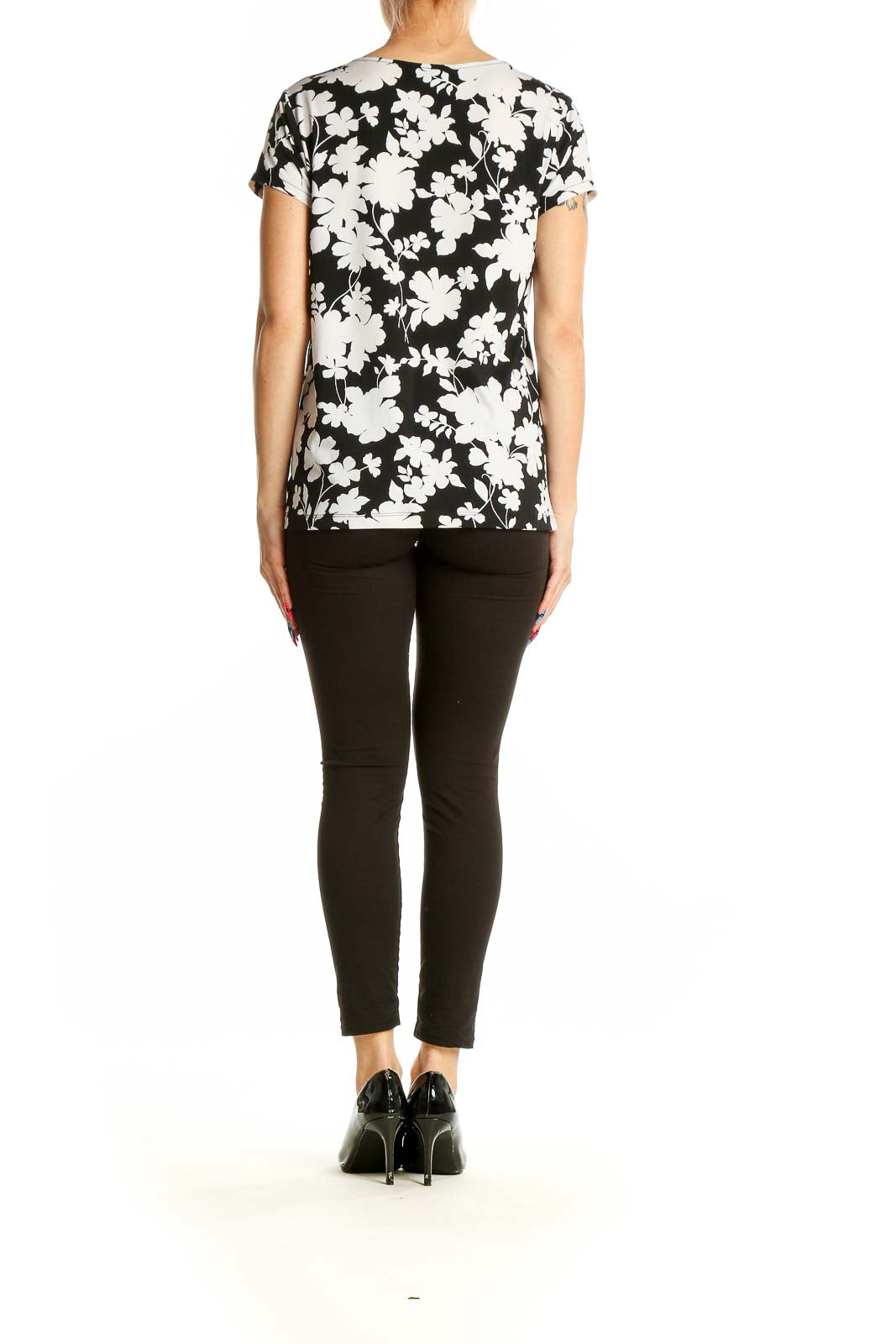 Back view of Rafaella Black and White Floral V-Neck Top on model