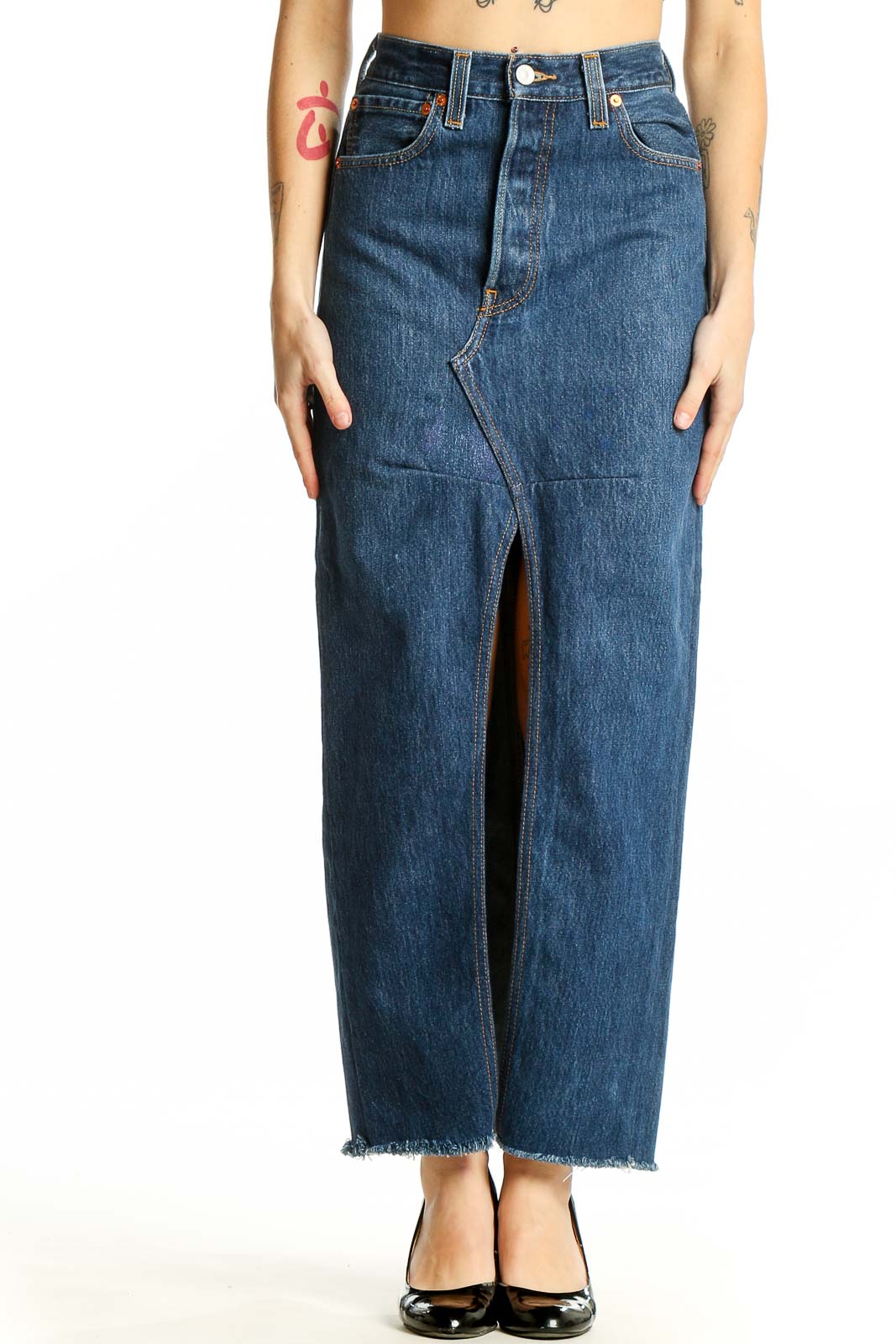 Front view of RE DONE LEVIS blue denim high-waist maxi skirt with front slit