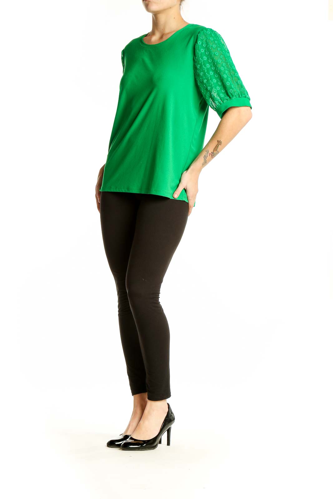 Front view of CeCe green blouse with lace sleeves