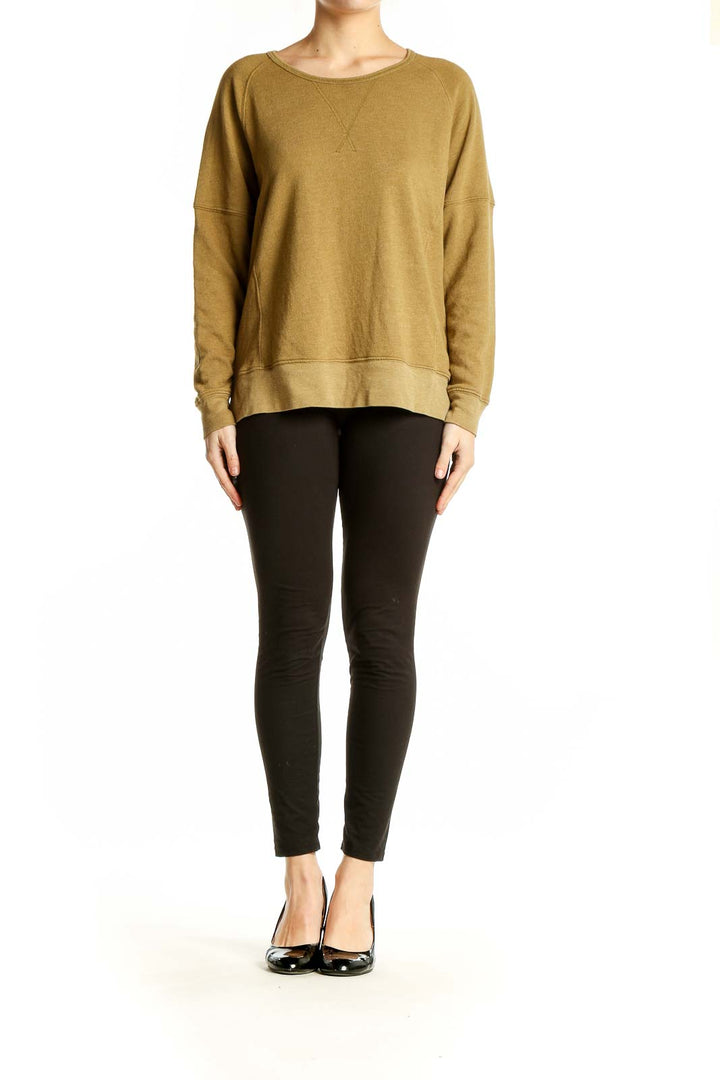 Front view of Madewell mustard raglan sleeve sweatshirt