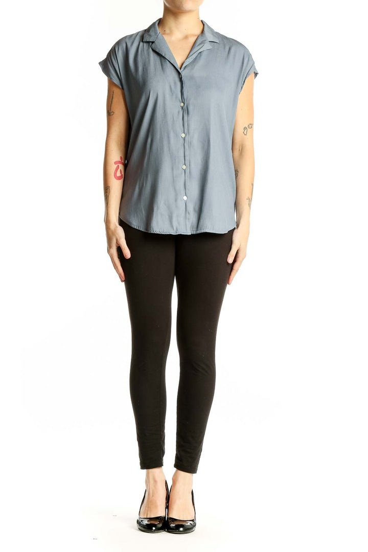 Front view of T Tahari blue polyester short-sleeve button-up blouse
