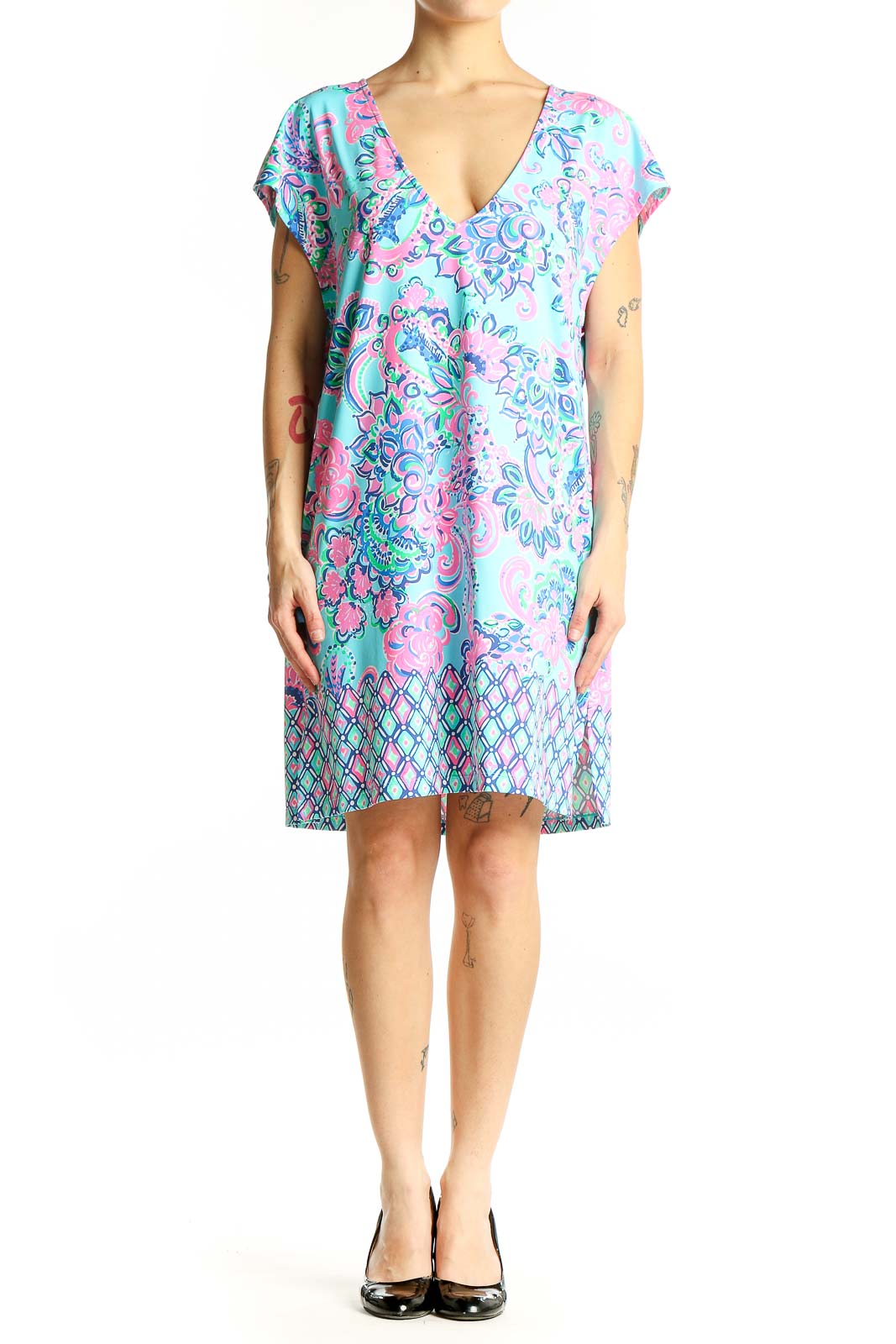 Front view of Lilly Pulitzer turquoise floral shift dress with V-neck