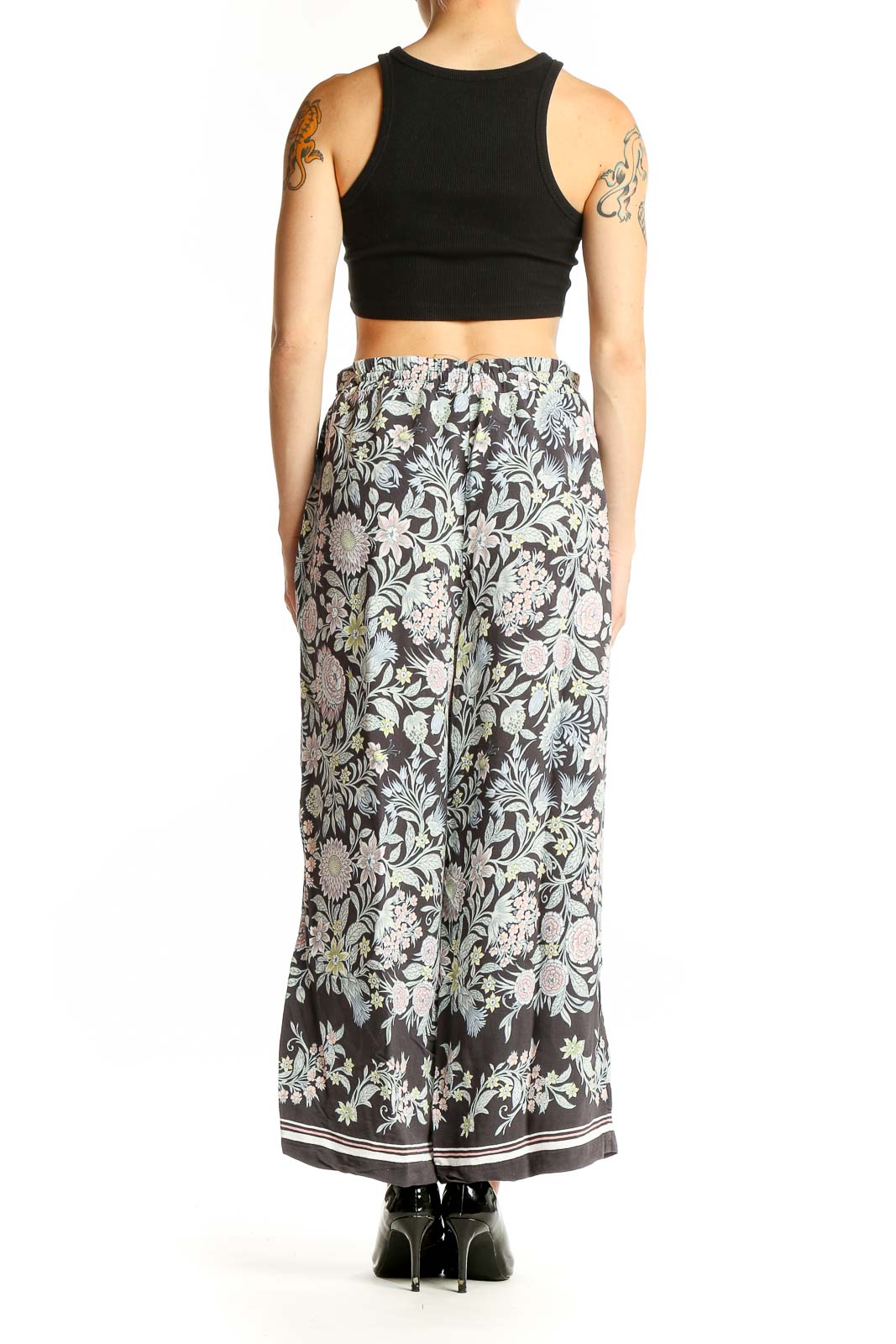 Side view of model wearing LOFT gray floral viscose wide-leg pants