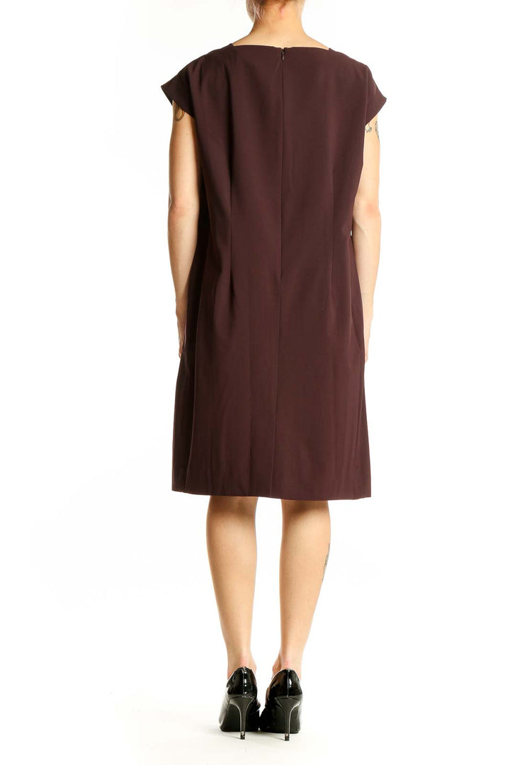Back view of MM. LaFleur brown sleeveless shift dress