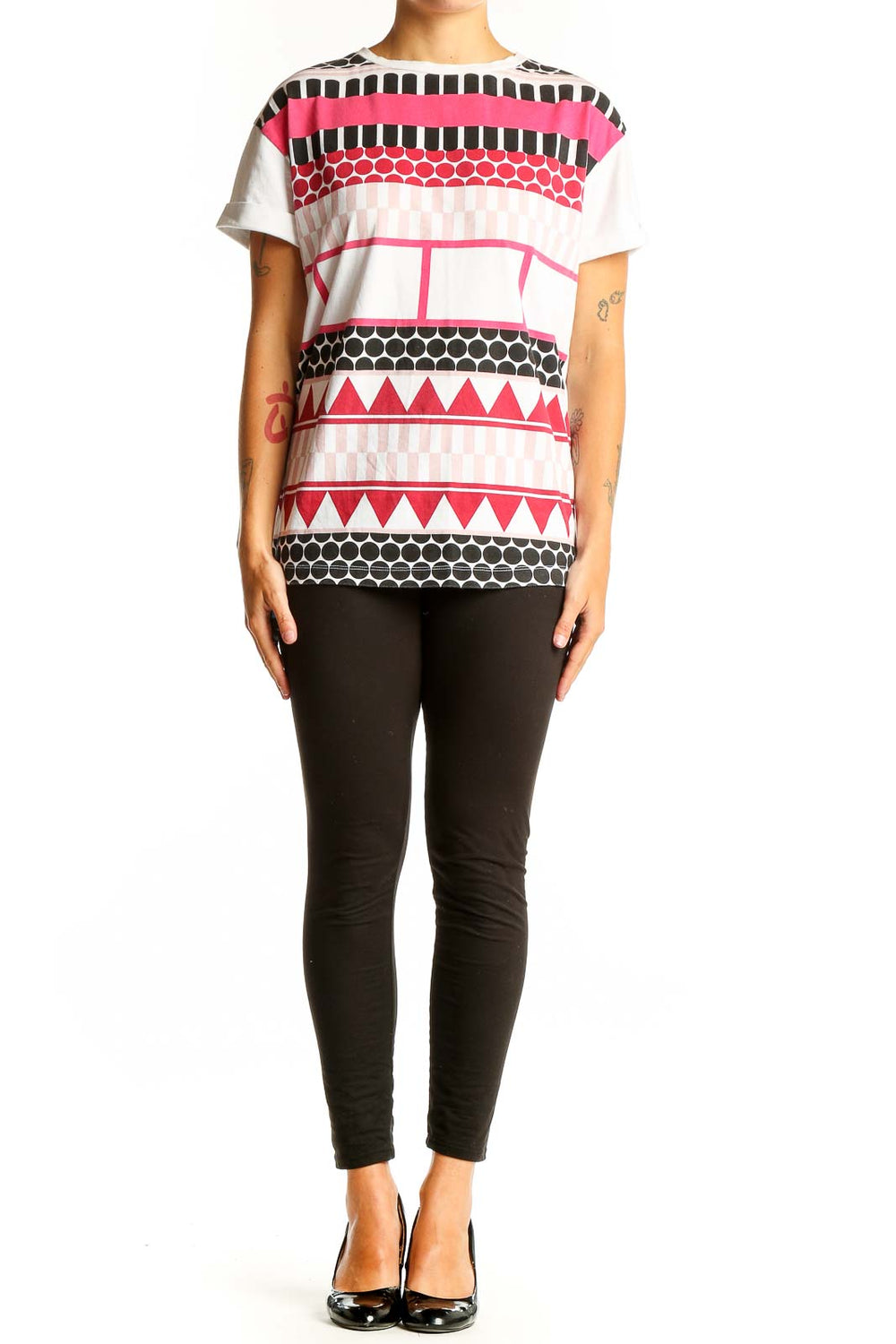 Front view of Etre cecile white t-shirt with pink and black geometric print