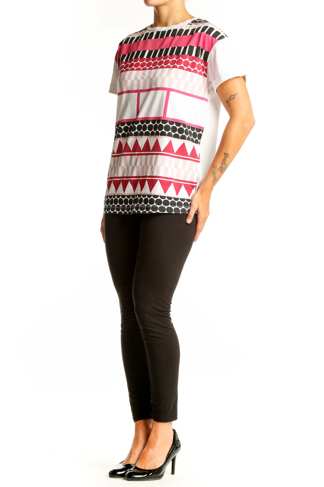 Front view of Etre cecile white t-shirt with pink and black geometric print