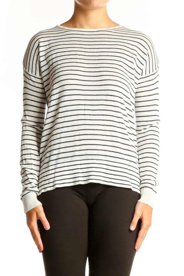 Front view of Pull & Bear White Striped Long Sleeve Knit Top