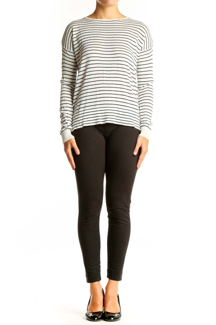 Front view of Pull & Bear White Striped Long Sleeve Knit Top