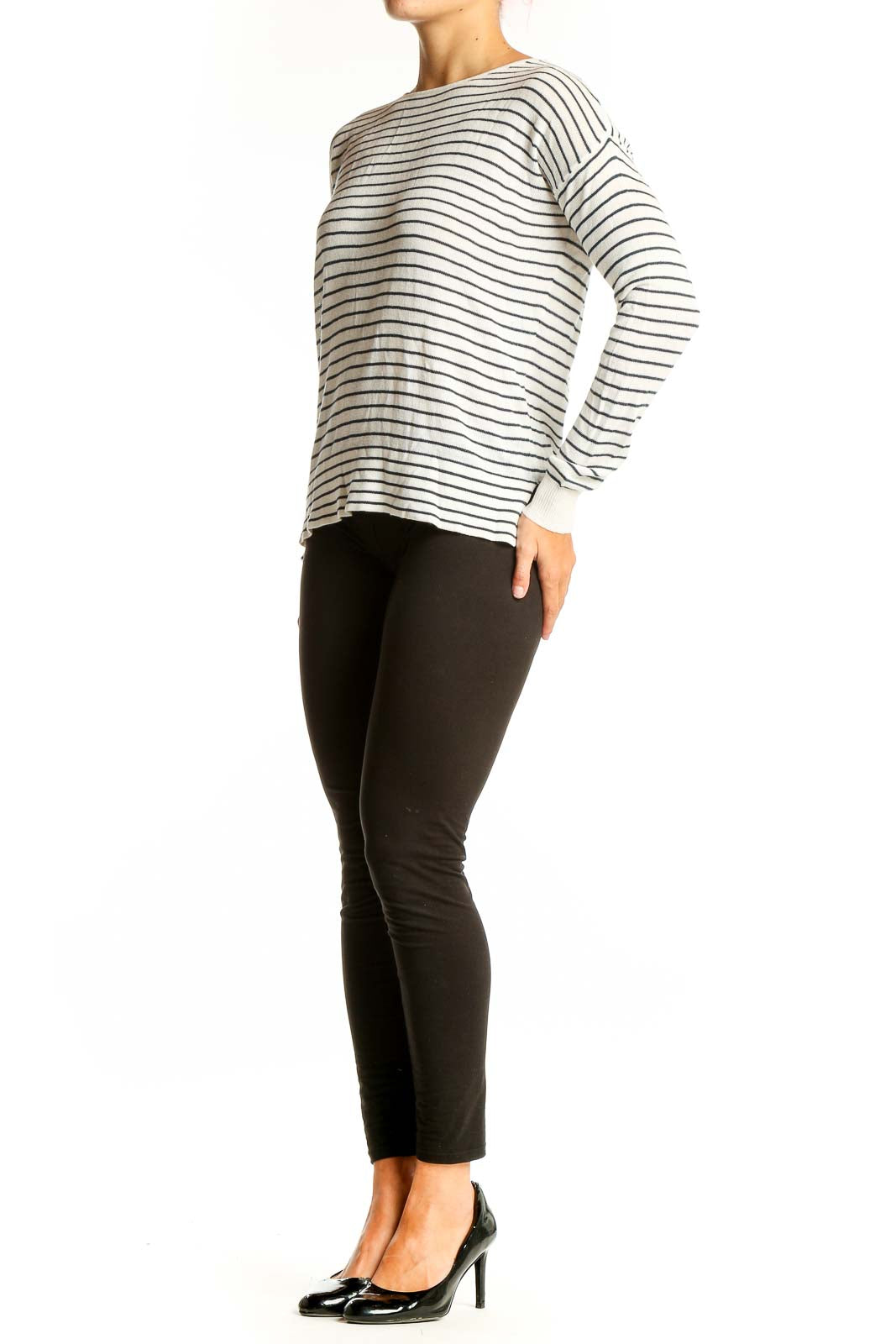 Front view of Pull & Bear White Striped Long Sleeve Knit Top
