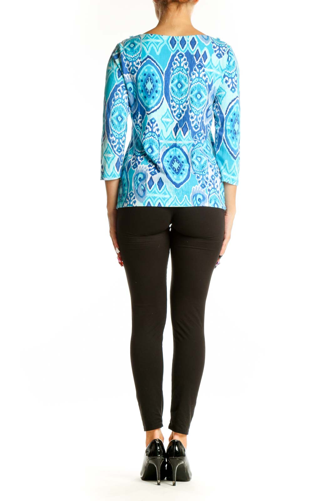 Side view of Ruby Rd. blue geometric print cotton top showing 3/4 sleeves
