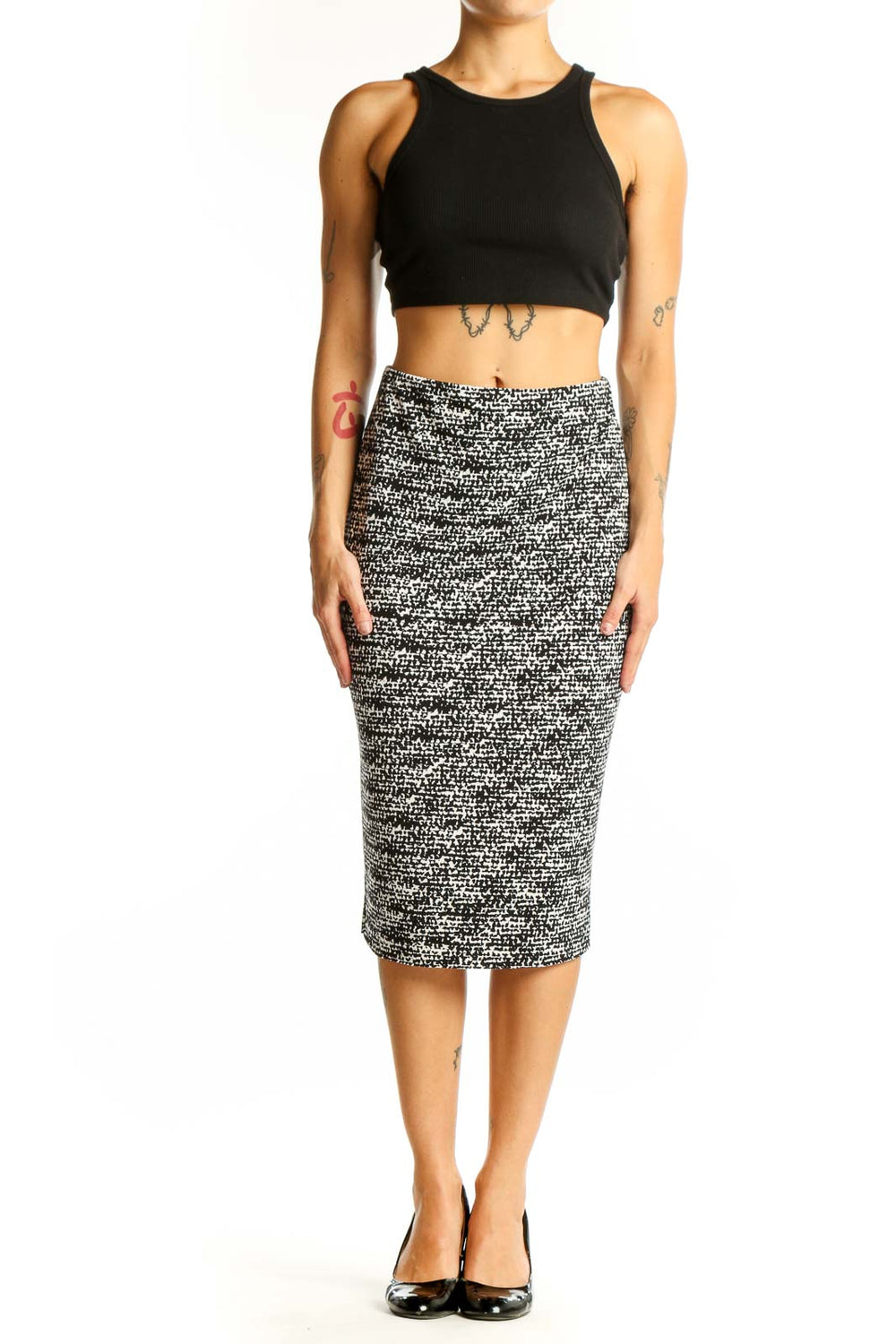 Front view of Vince Camuto black and white textured pencil skirt