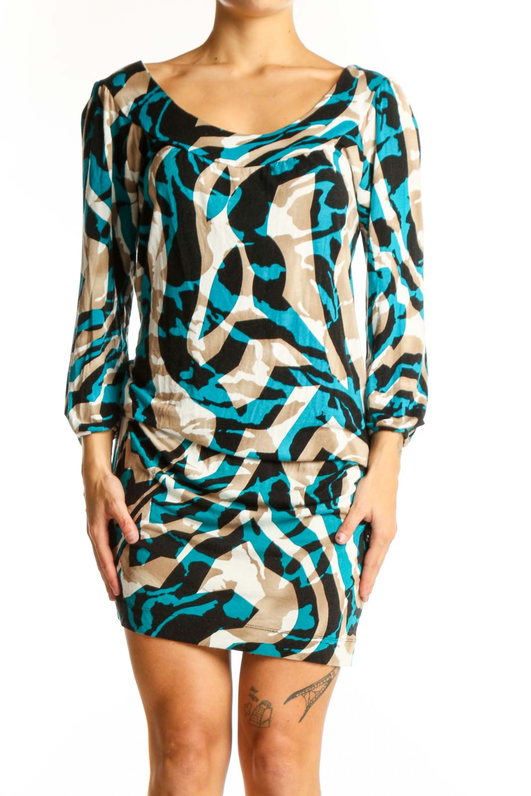 Front view of BCBG MaxAzria teal abstract print bodycon dress