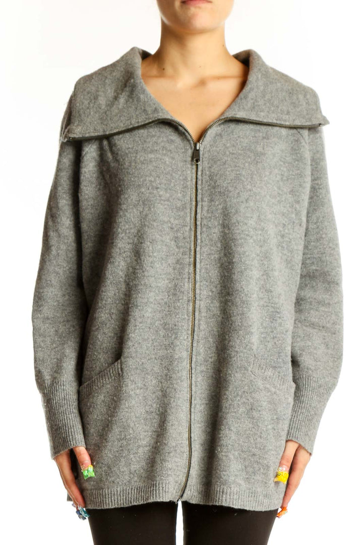Front view of gray oversized zip-up knit cardigan by Ellen Tracy