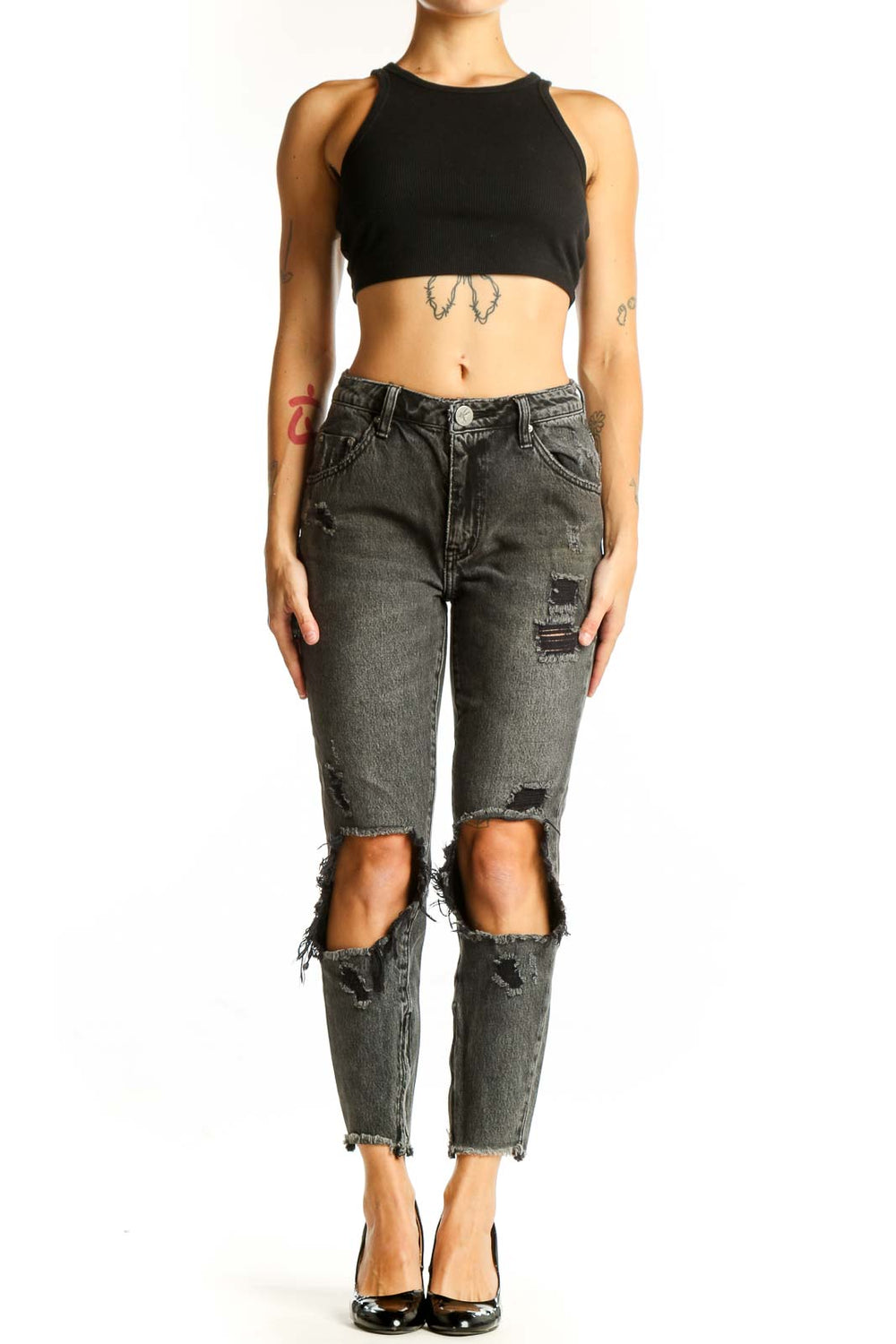 Front view of charcoal distressed high-waist jeans with knee cutouts