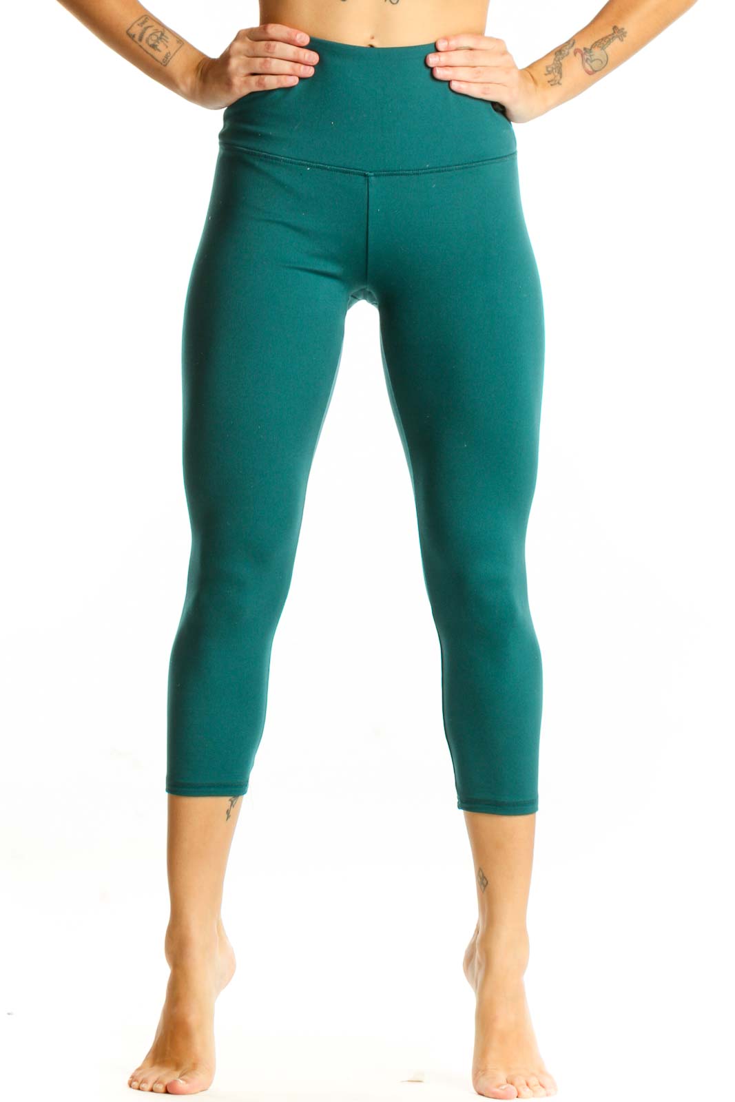 Front view of teal high-waisted capri leggings from Zobha