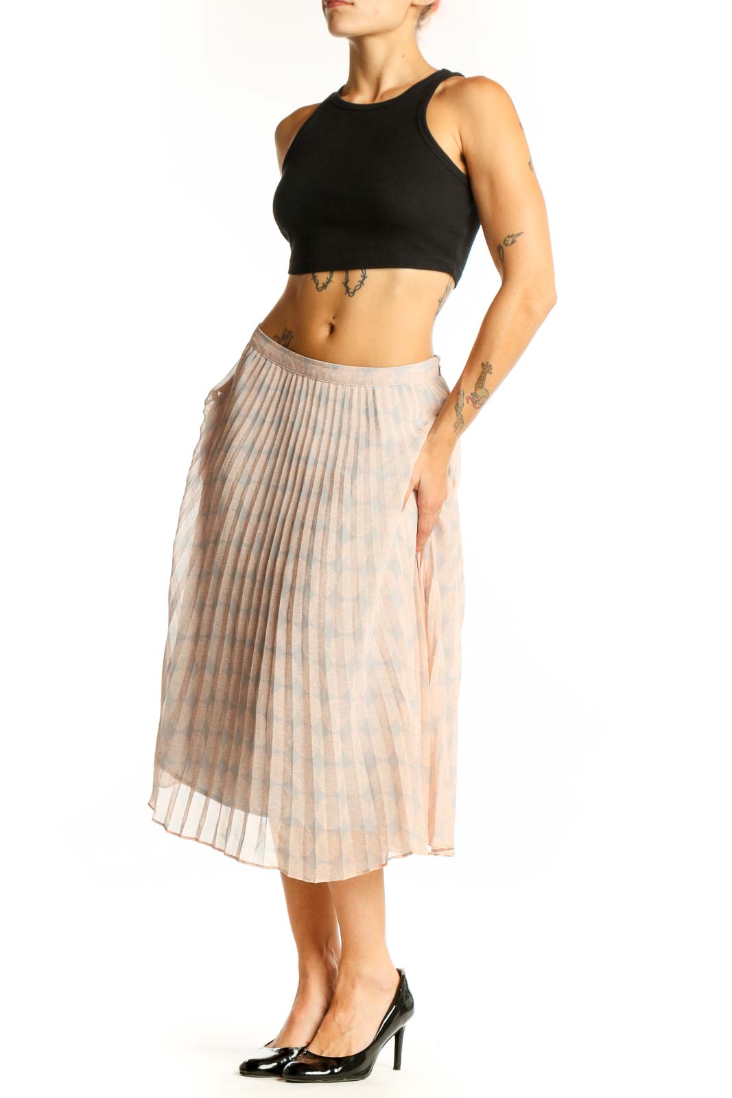 Front view of Halogen beige pleated midi skirt with checkered pattern