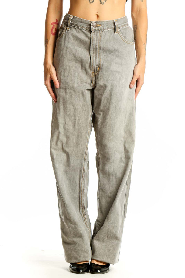 Front view of Levi's light gray wide-leg denim jeans on model