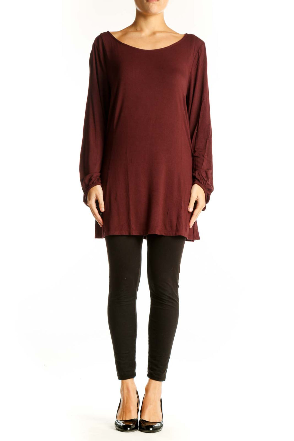 Front view of Ann Taylor burgundy long sleeve tunic top on model