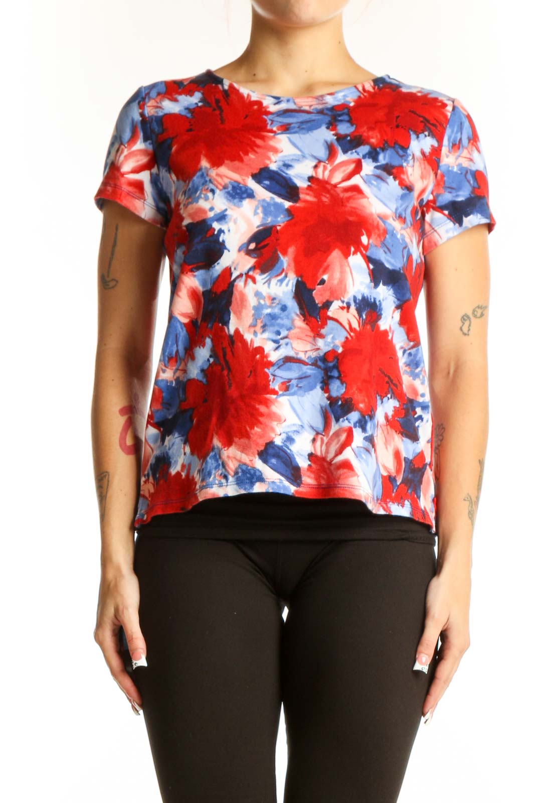 Front view of Jones New York red and blue floral print cotton top