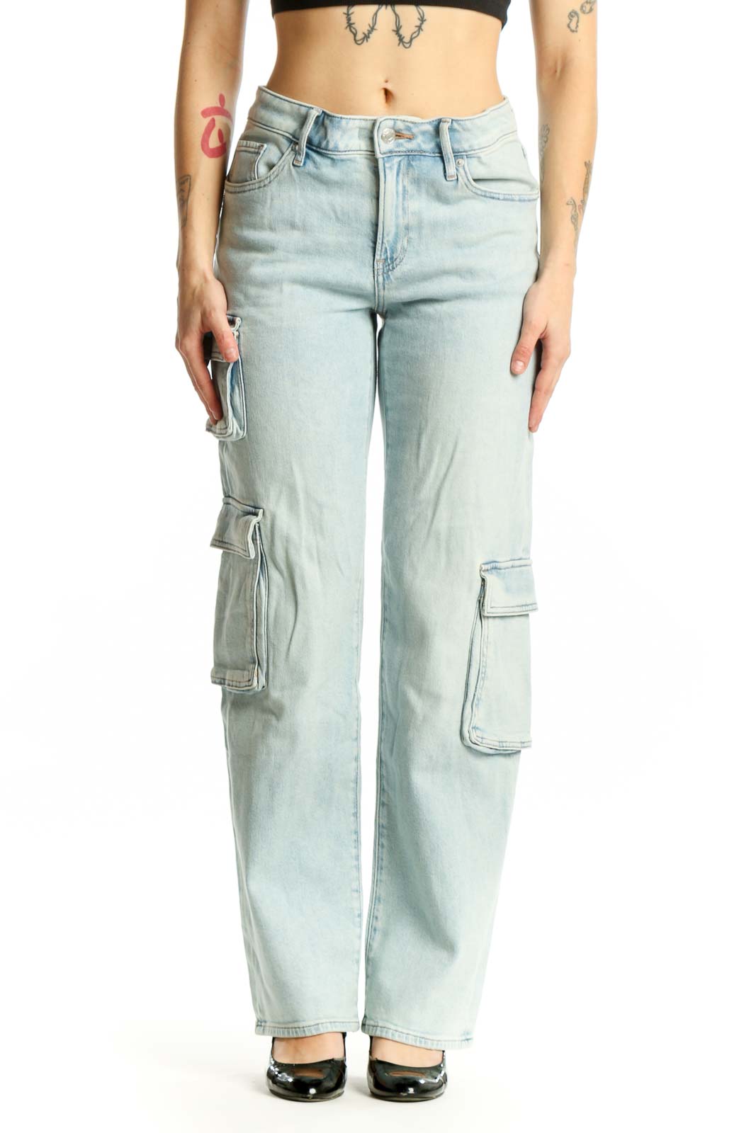 Light blue cargo denim jeans from Express in XS, featuring functional side pockets and high-rise waist, front view