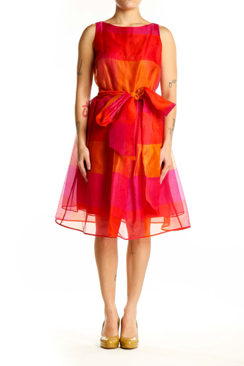 Shop Sherrie Bloom and Peter Noviello Clothing and Dresses at SilkRoll. Trade with us!