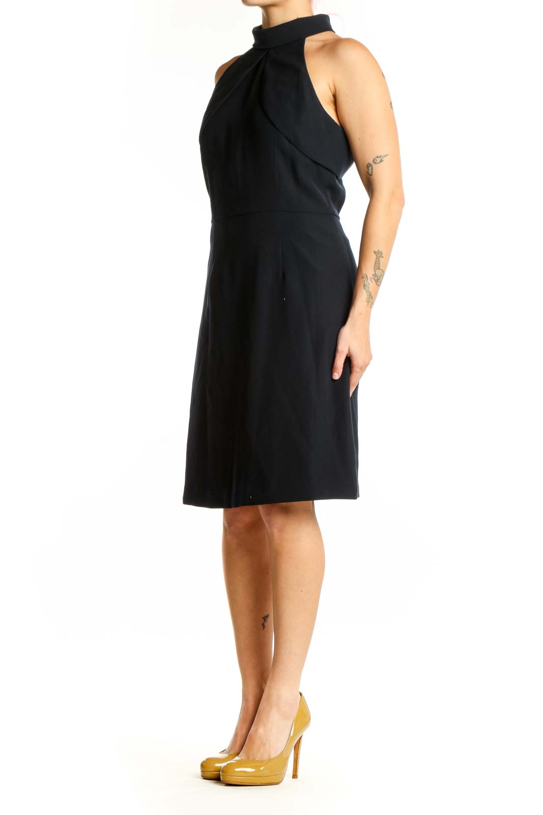 tahari black dress ELIE Size 0 elevated finish that works for the office S Tahari black tulle layered