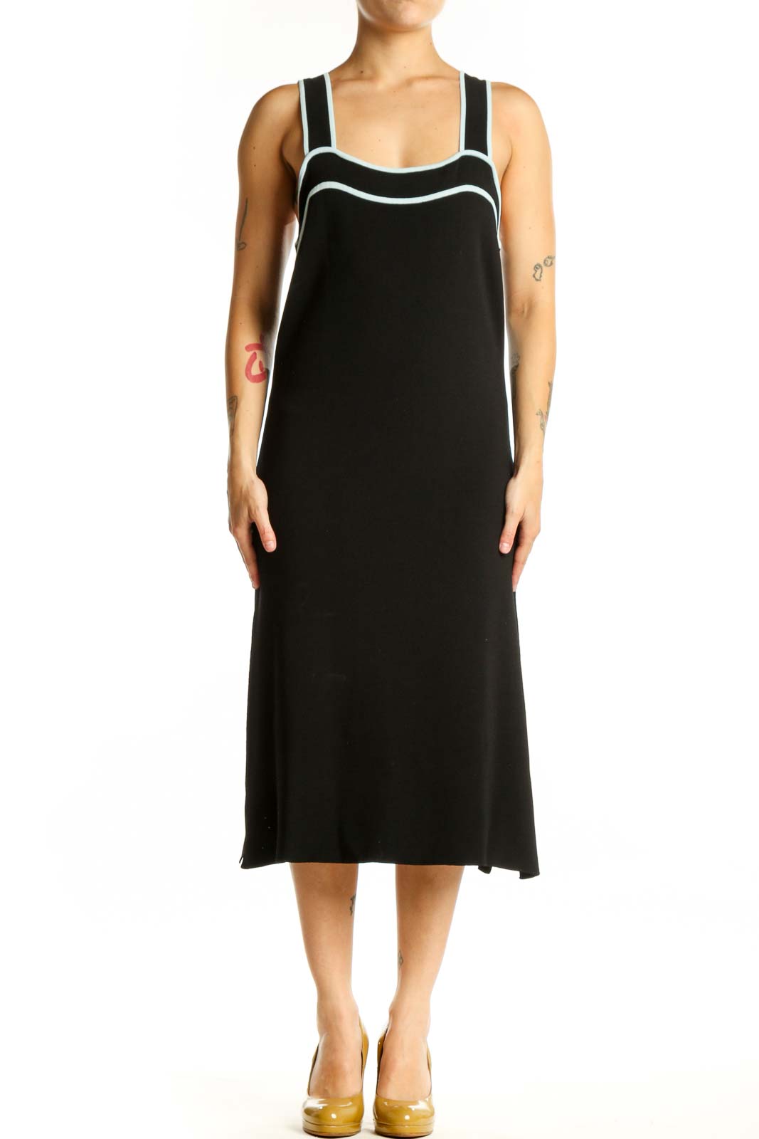 Shop BCBG MaxAzria Clothing and Dresses at SilkRoll. Trade with us!
