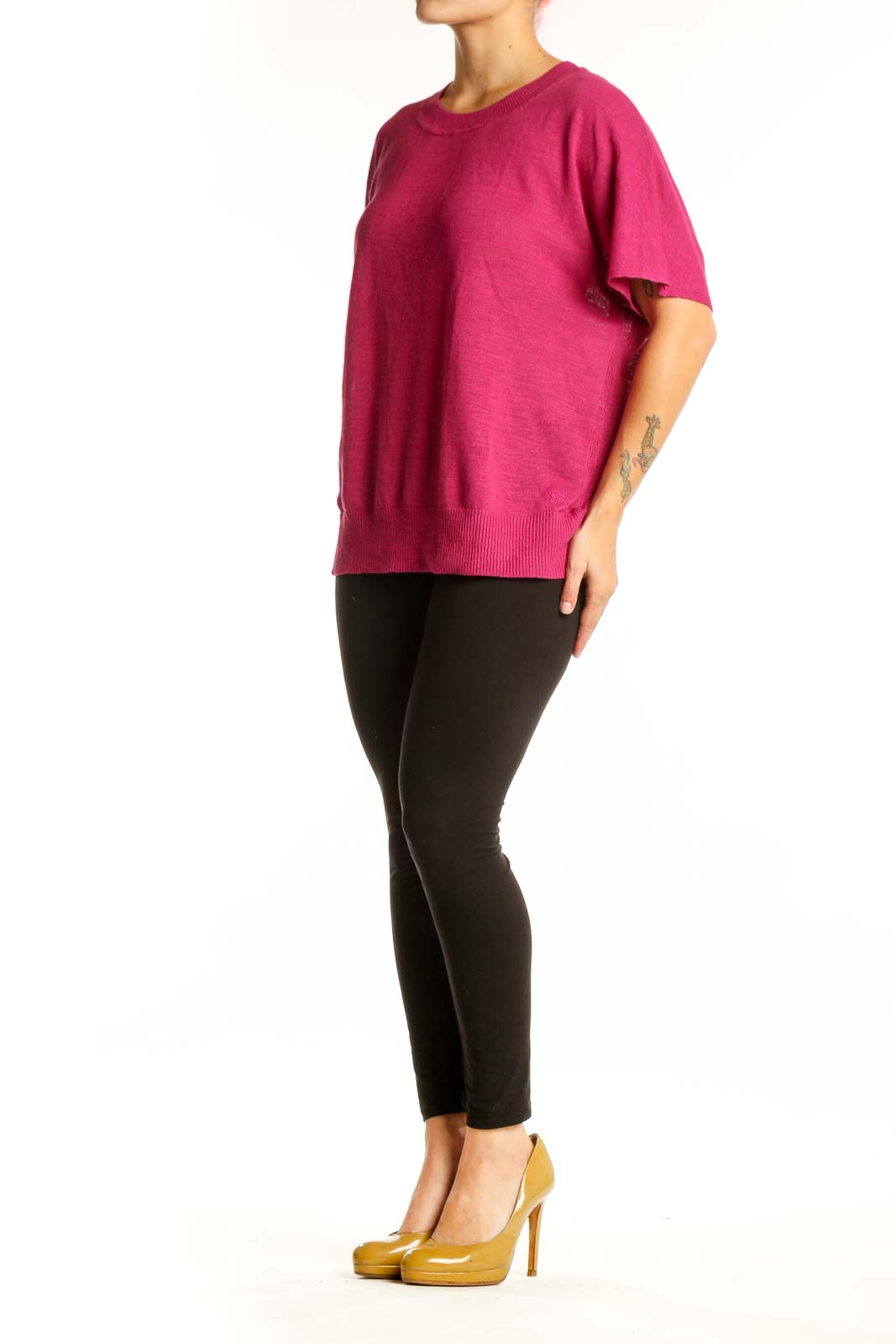 Front view of pink short sleeve linen rayon knit top by Banana Republic, size L, with crew neckline