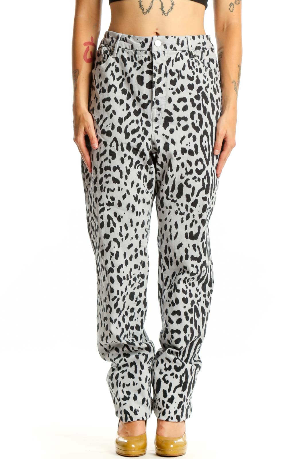 Front view of white and black leopard print denim jeans by Good American, size XXL, high-waisted straight-leg fit