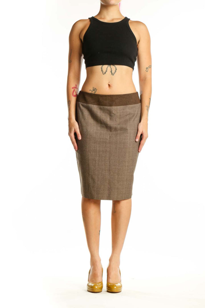 Brown pencil skirt with contrasting dark brown waistband, front view on model