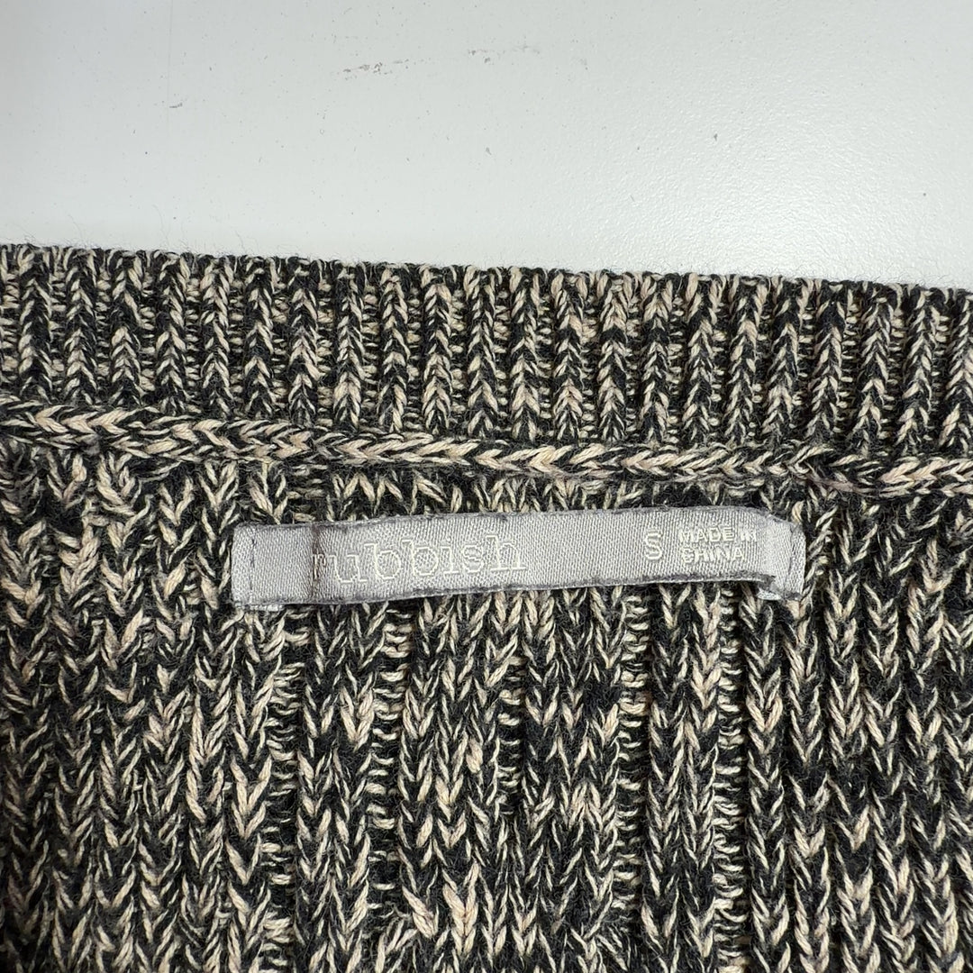 Gray cable knit cotton pullover sweater back view showing cable knit detailing and cropped silhouette