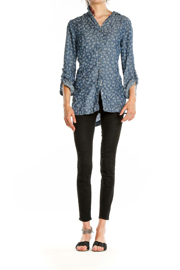 Front view of NIC + ZOE blue patterned button-down shirt