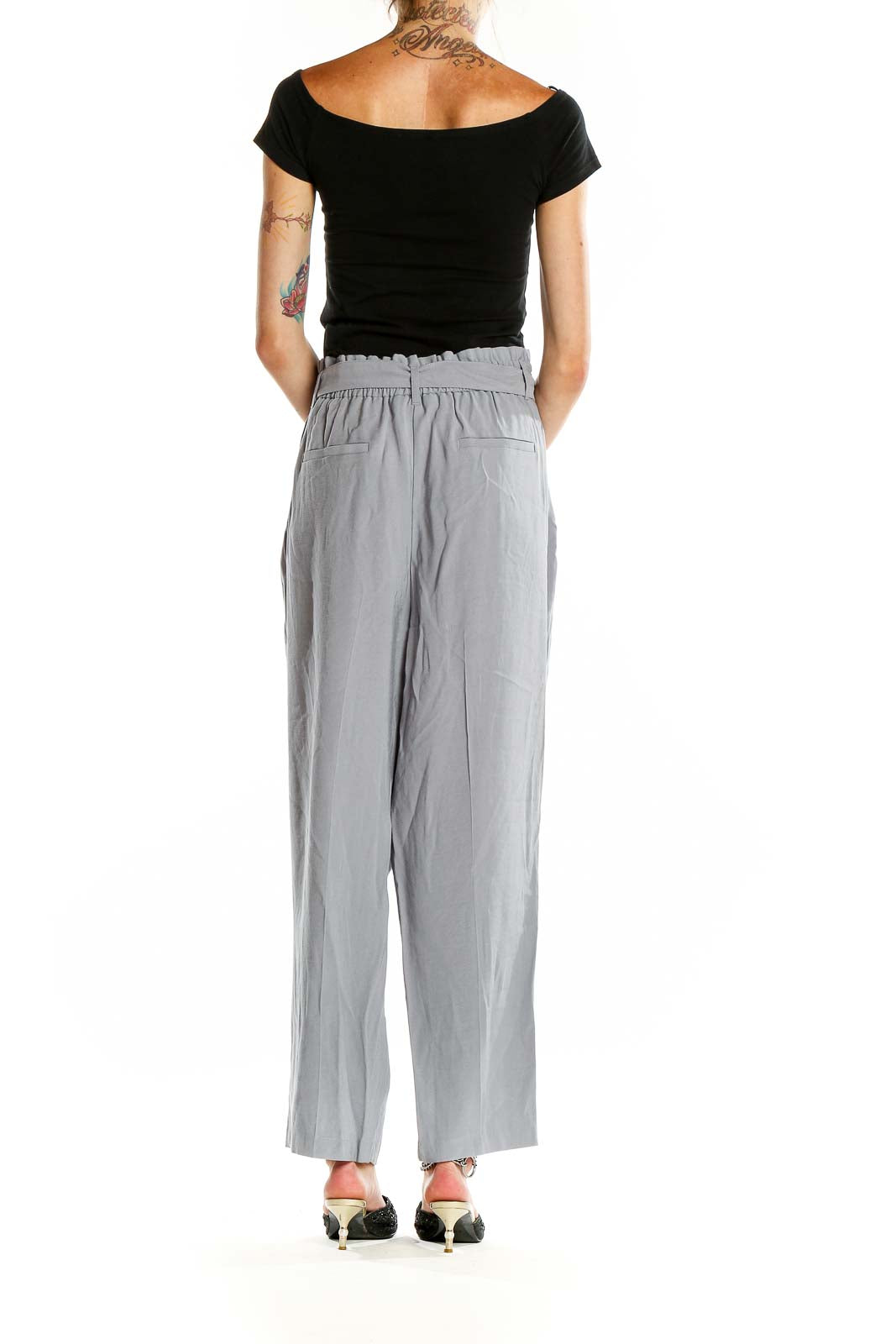 Back view of Simply Vera Vera Wang gray paperbag waist wide-leg pants