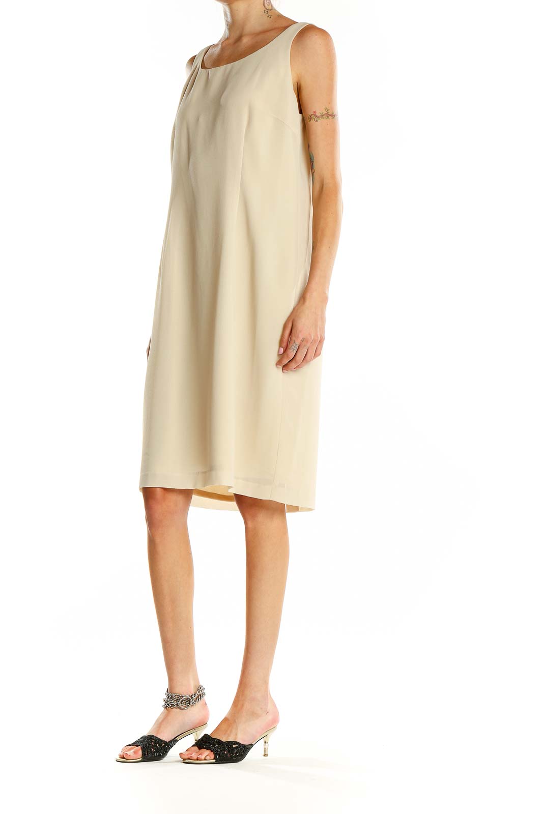 Front view of Jessica Howard beige sleeveless sheath dress