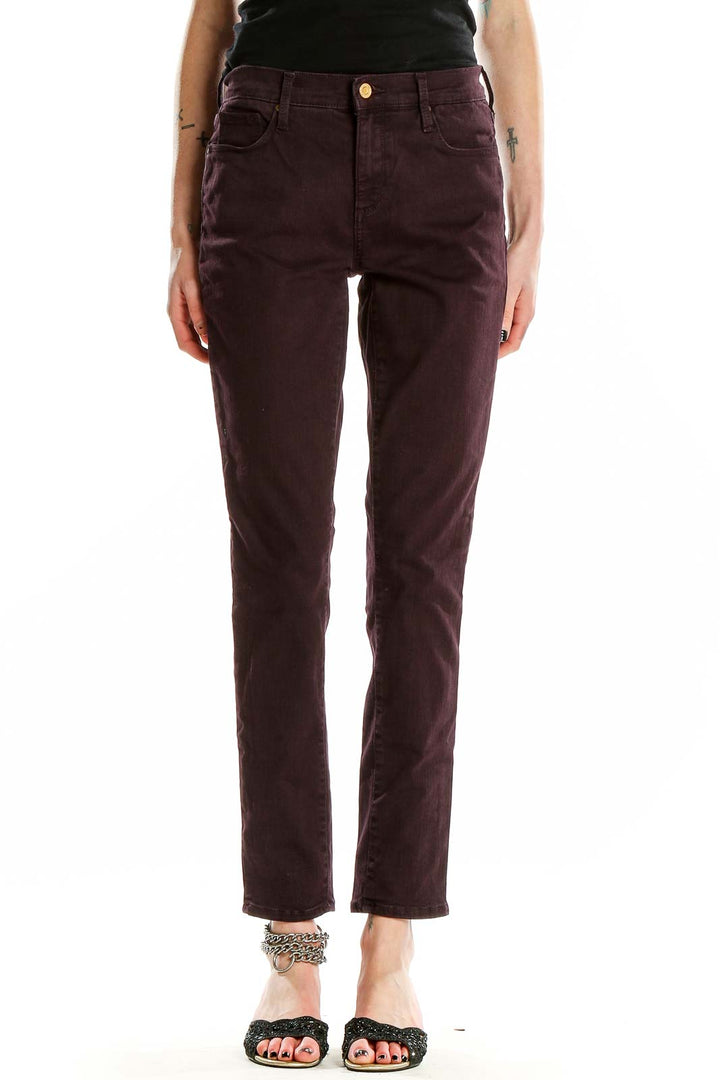 Front view of Gap burgundy slim fit pants on model